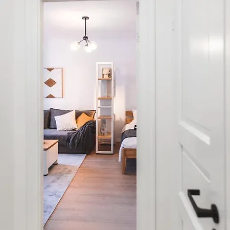 Urban In Апартаменты *