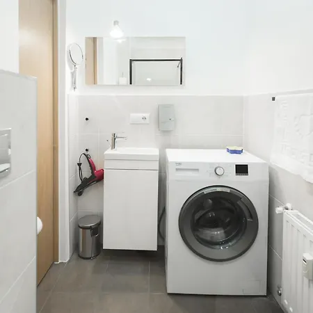 Urban In Apartment *